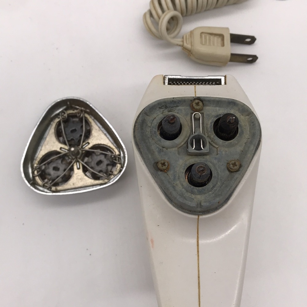 Vintage NORELCO Triple Header Electric Razor In Case Pop-up Trimmer SC-8130 - Picture 6 of 14
